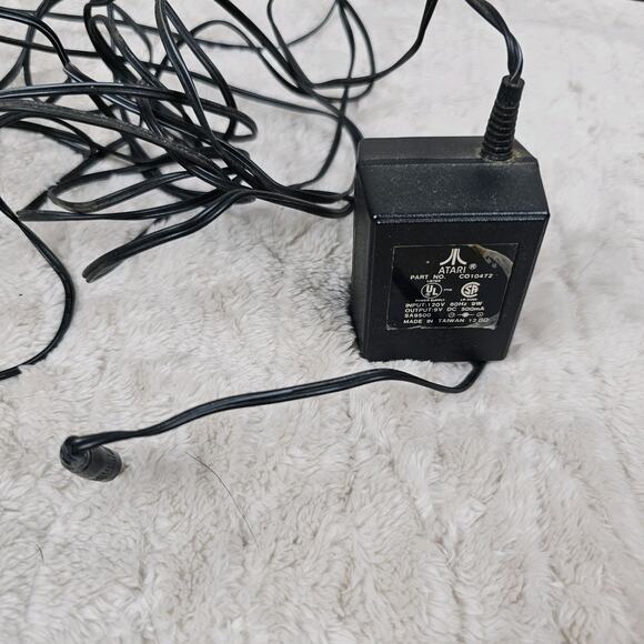 Vintage Tele Games Gaming System 13 Games 3 Controller Style Case Atari Untested - Picture 13 of 16